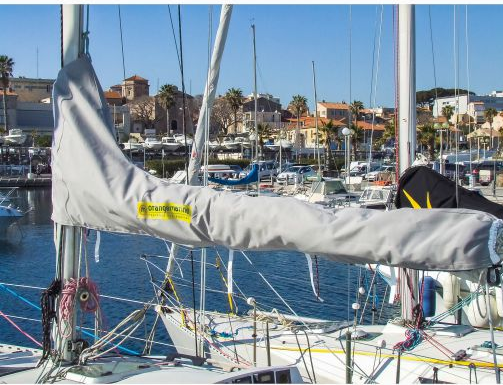 Housse de grande-voile